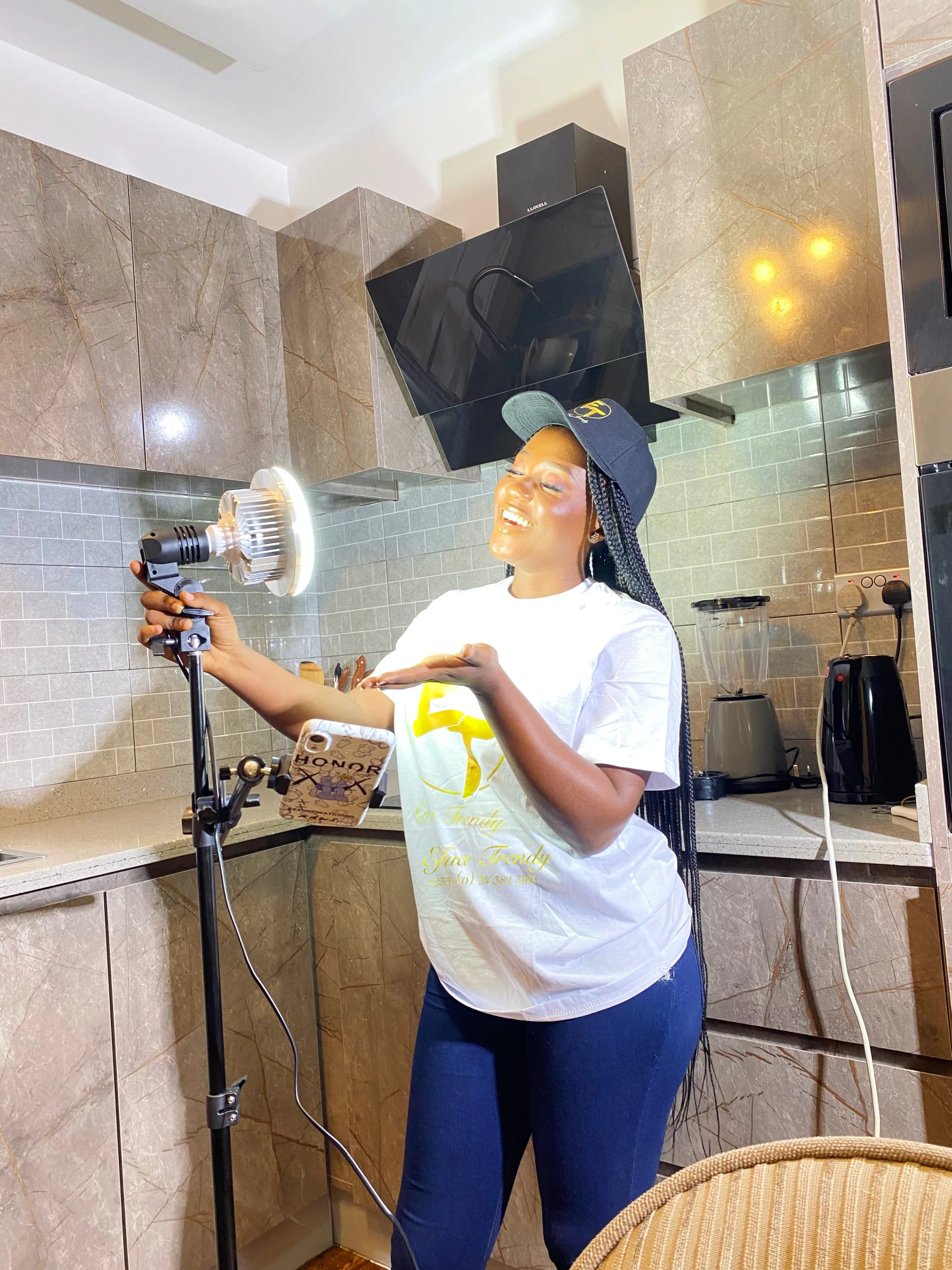 Efua Trendy Studio Light